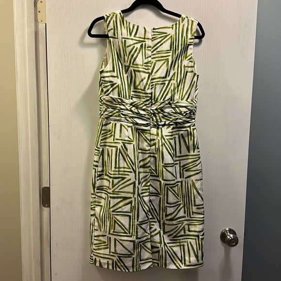 Cece's New York. Sleeveless Sundress. Size 10. White with green geometric design - Picture 5 of 6